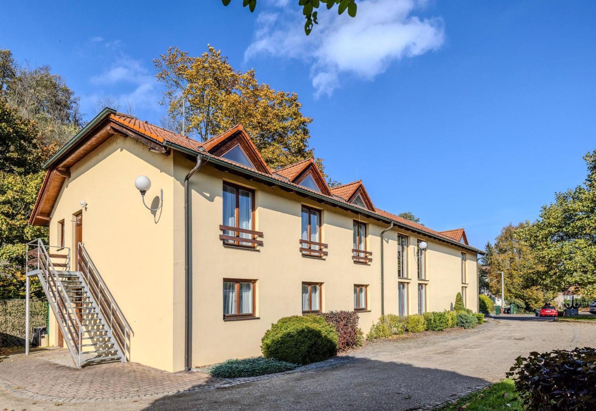 Hotel Marina Vltava Nelahozeves Zewnętrze zdjęcie